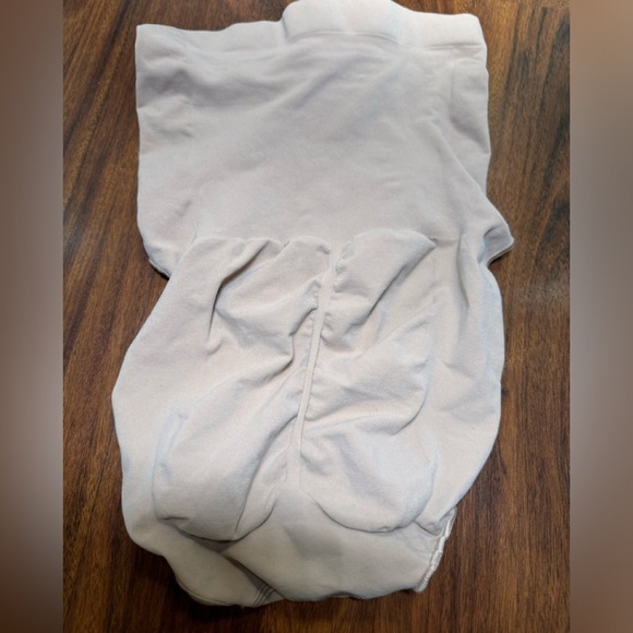 SKIMS Sculpting High Waist Brief NWOT 4XL/5XL - Picture 4 of 4